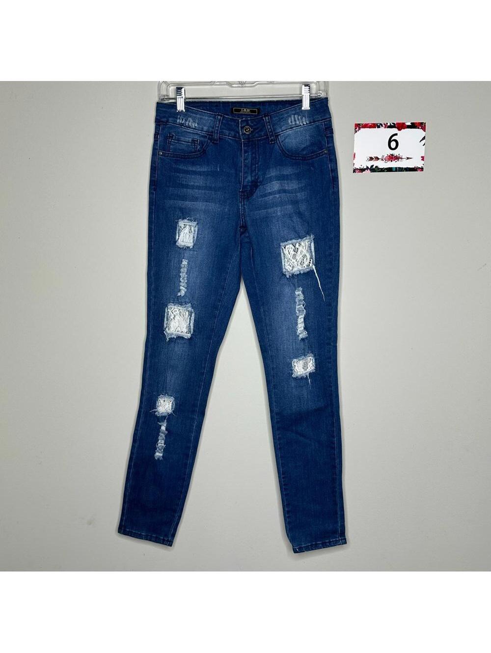 L&B size 6 mid rise skinny jeans lace patch distressed denim